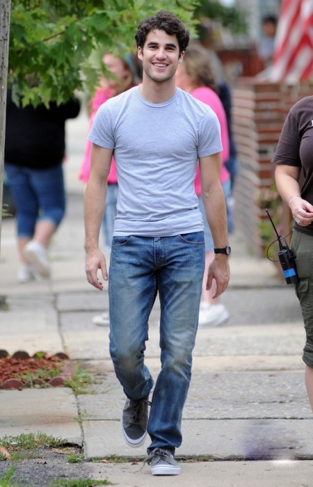Darren-Criss-450x700.jpg