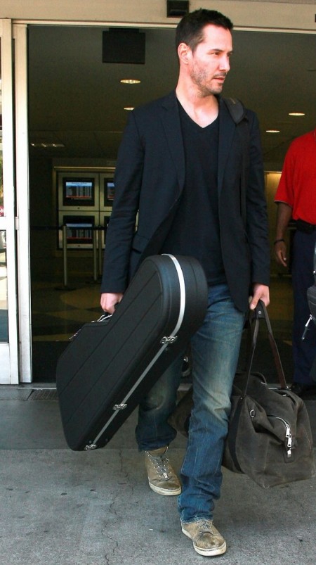 Keanu-Reeves-450x803.jpg