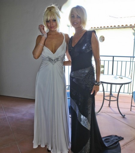 lindsay-lohan-dina-kim-kardashian-wedding-01-450x511.jpg